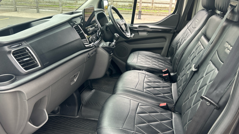 Ford Transit Custom 320 L2 Diesel Fwd 2.0 EcoBlue 130ps Low Roof Limited Van